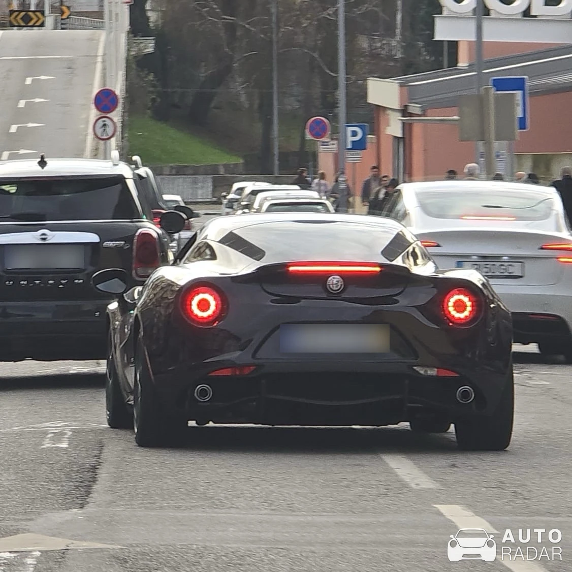 Alfa Romeo 4C Coupé spotted in Porto, Portugal