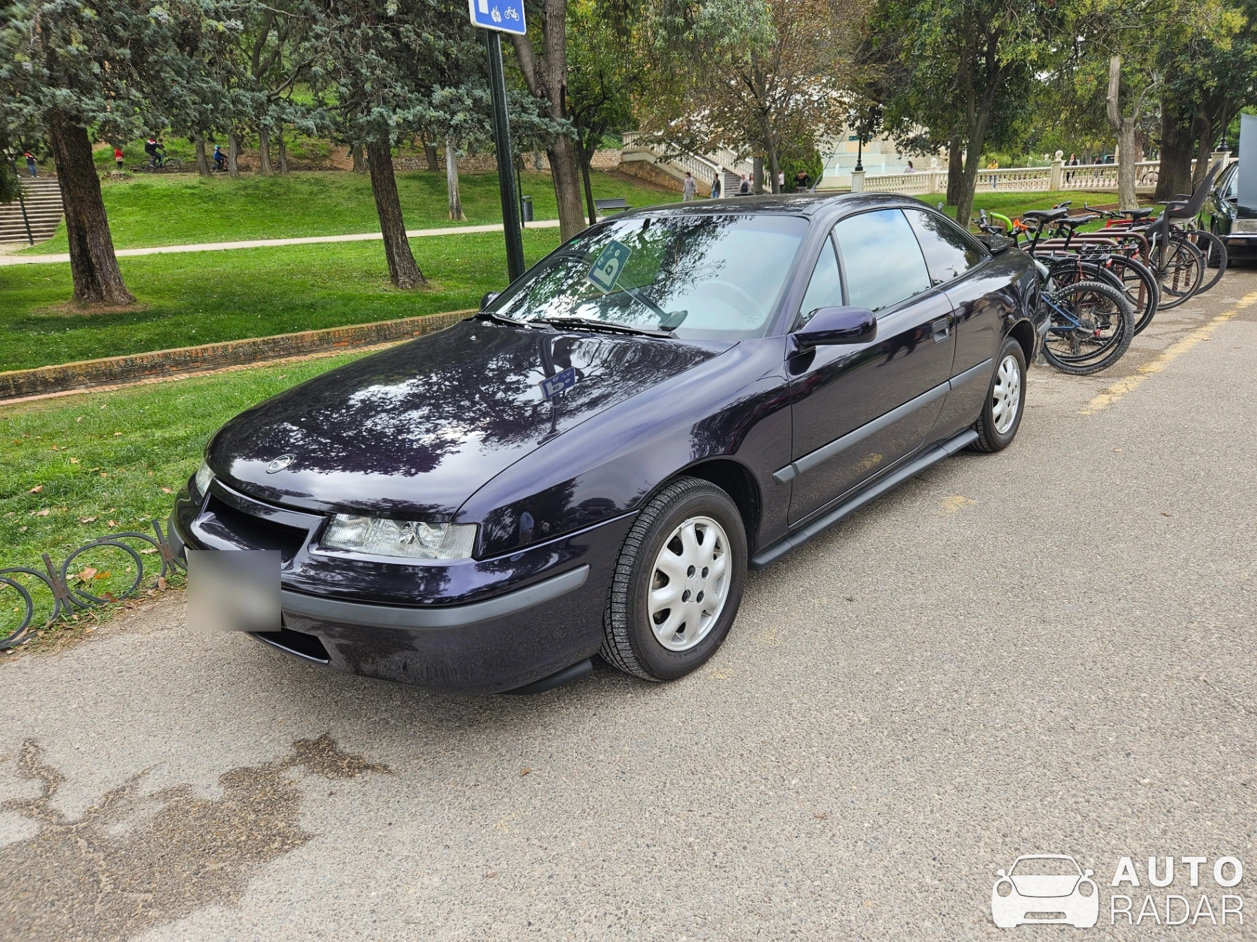 Opel Calibra 16V spotted in Zaragoza, Spain