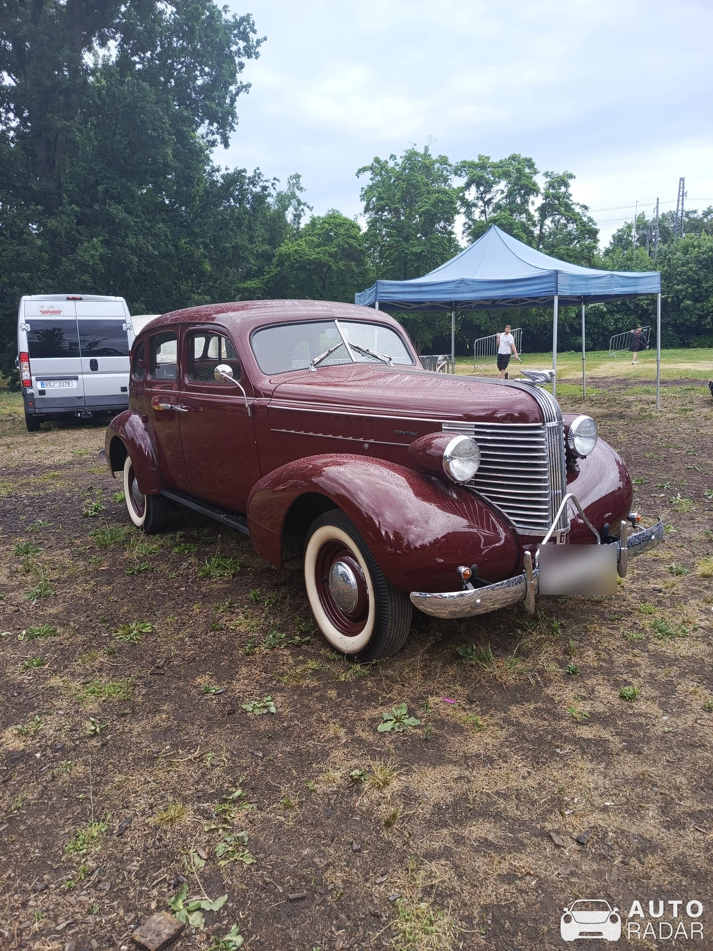 Pontiac Silverstreak spotted in Praha