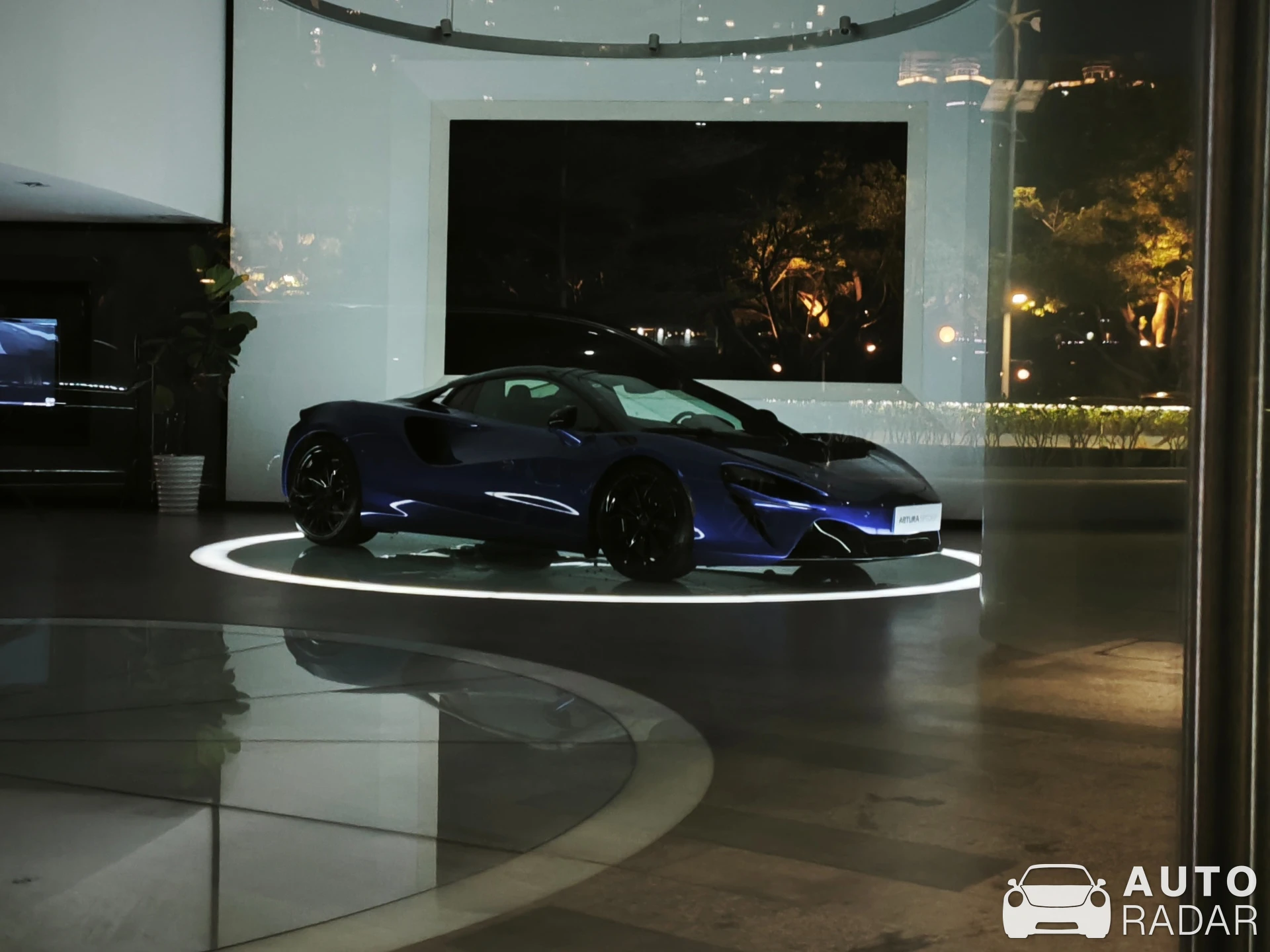 McLaren Artura Spider spotted in 广州市, 中國