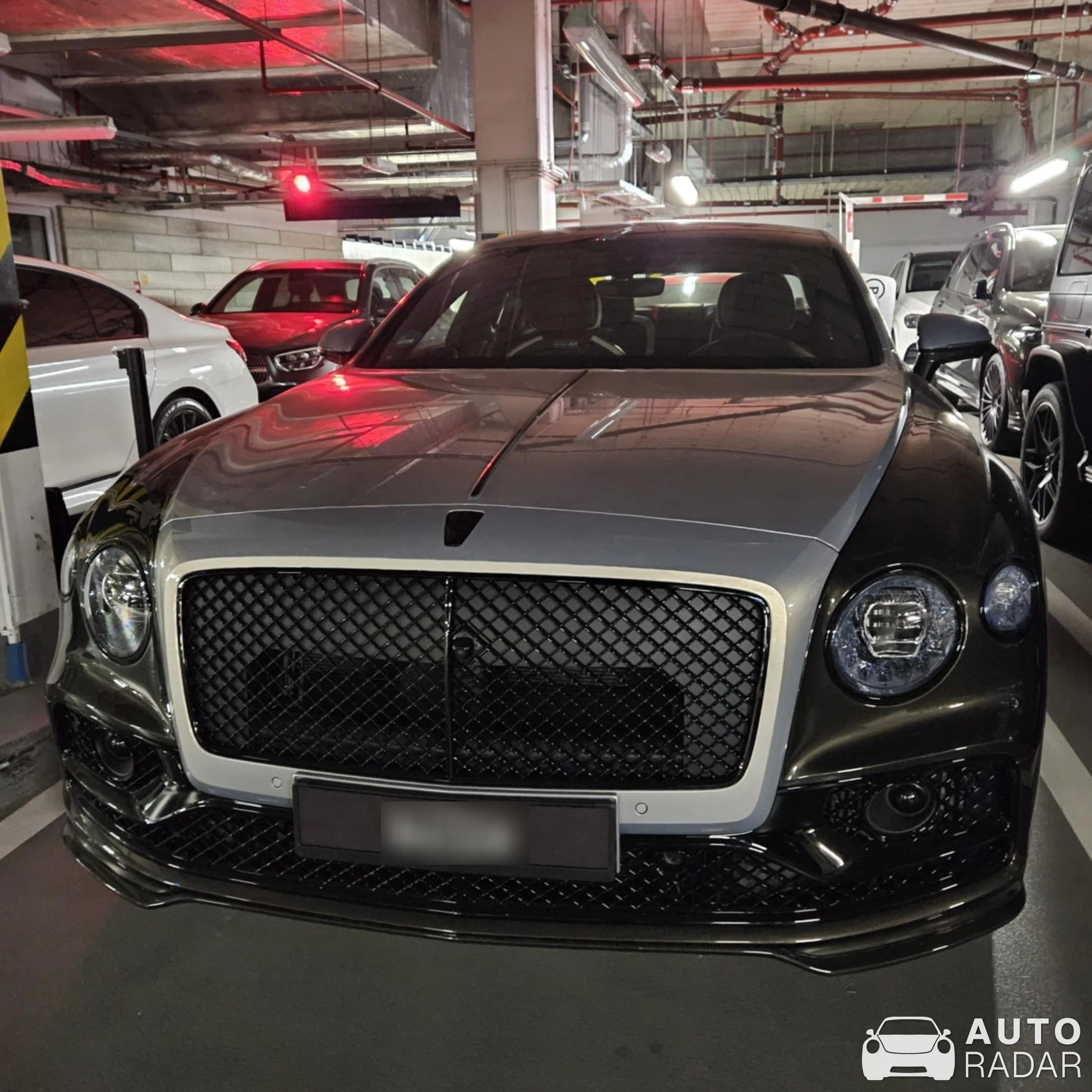 Bentley Flying Spur W12 spotted in Warszawa, Poland