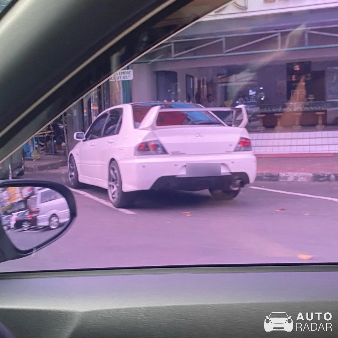 Mitsubishi Lancer Evolution IX spotted in Sleman