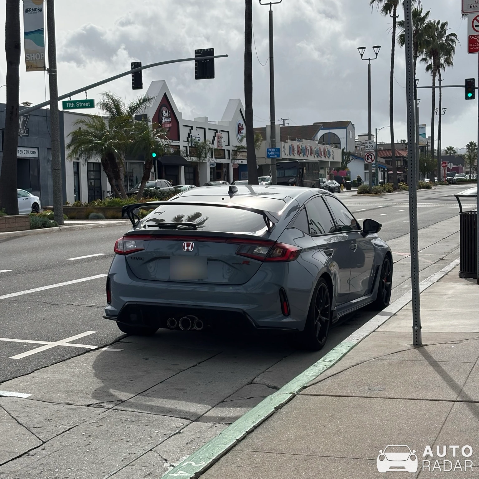 Honda Civic Type-R 2015 spotted in Hermosa Beach