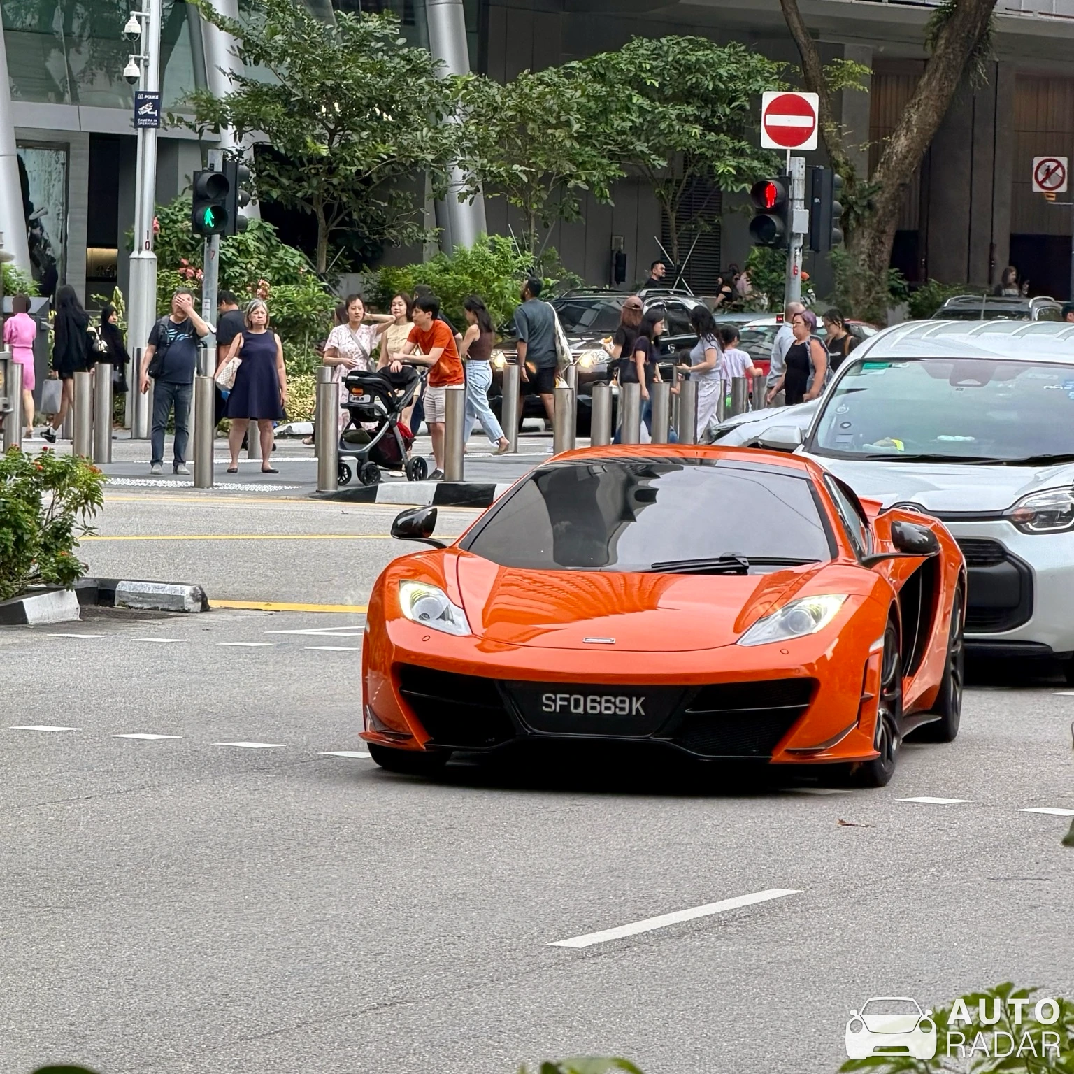 McLaren 12C spotted in Singapore, Singapore
