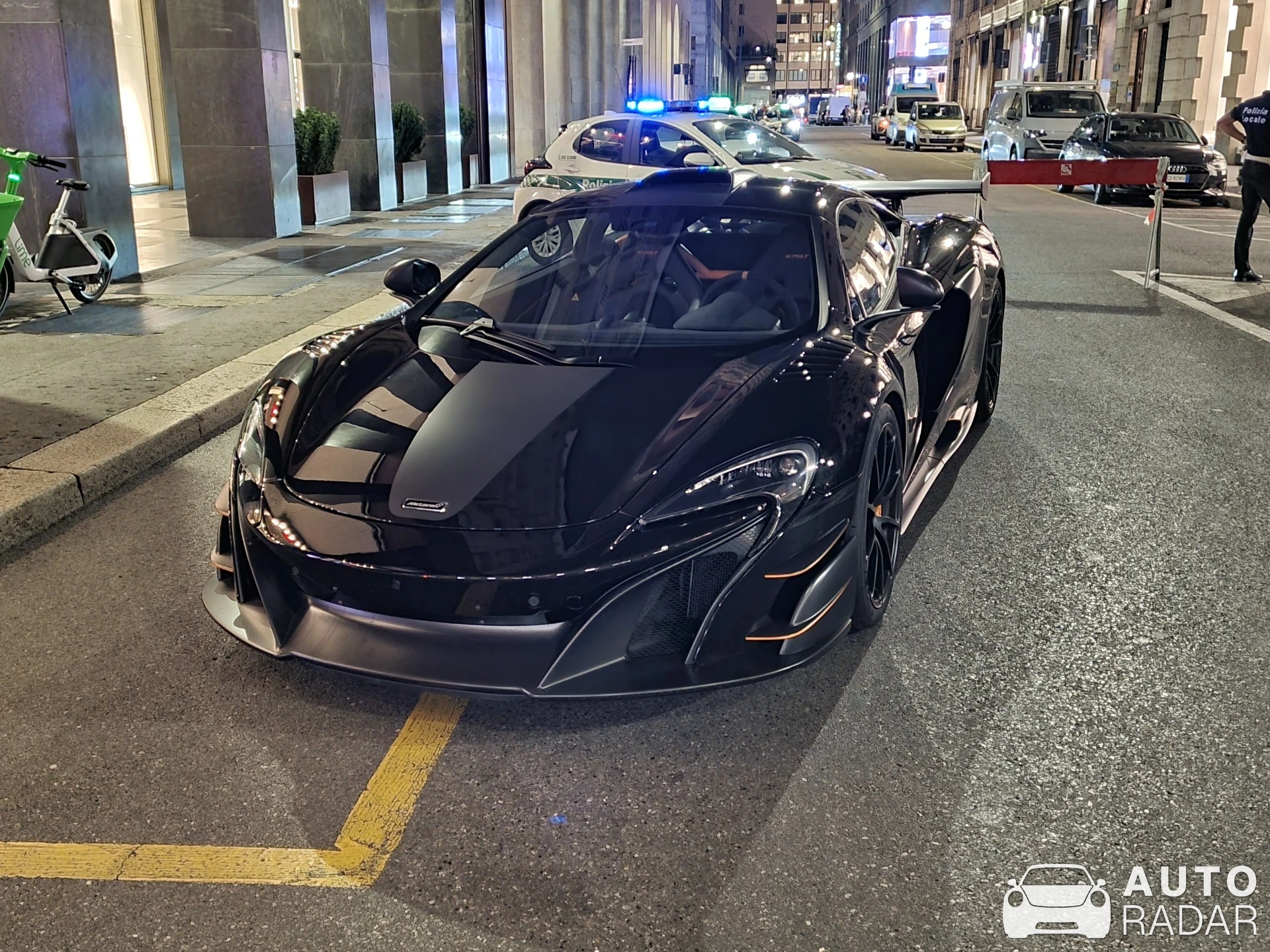 McLaren MSO HS spotted in Milano
