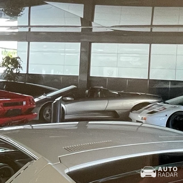 Lamborghini Diablo VT Roadster spotted in Porrentruy