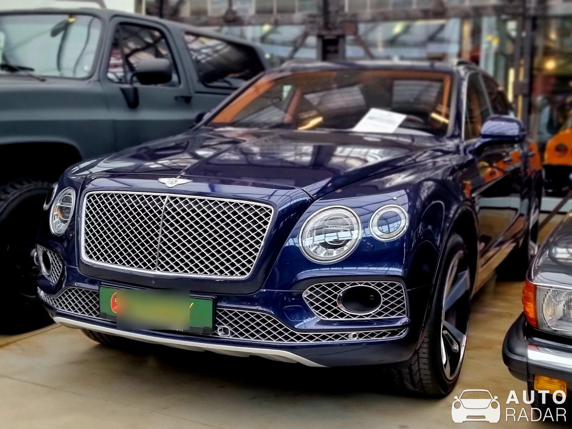 Bentley Bentayga spotted in Düsseldorf, Germany