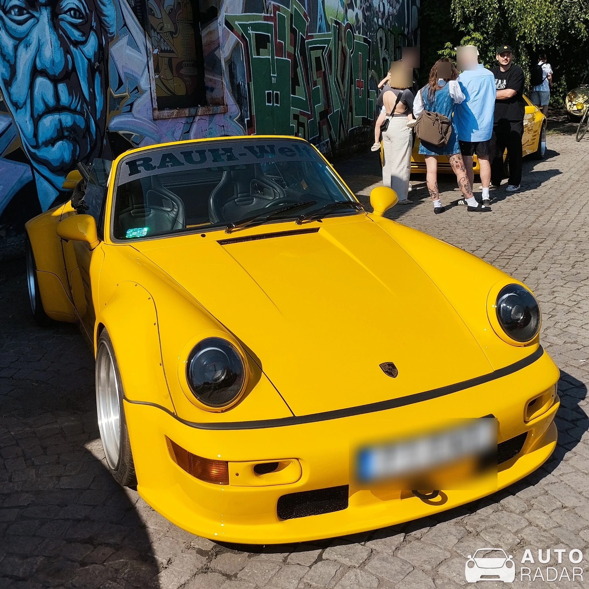 Porsche Rauh-Welt Begriff 964 Cabriolet spotted in Warszawa