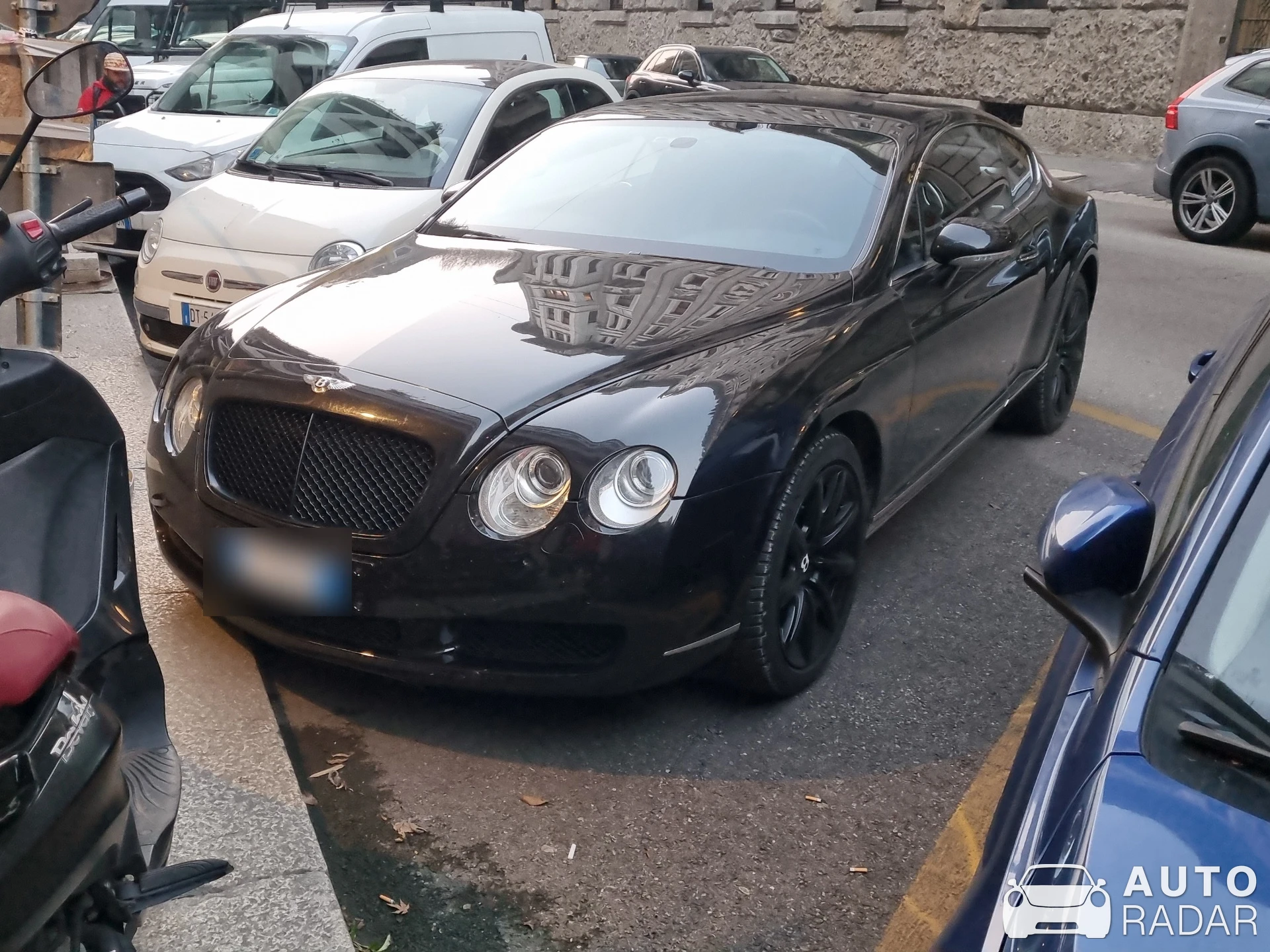 Bentley Continental GT spotted in Milano, Italia