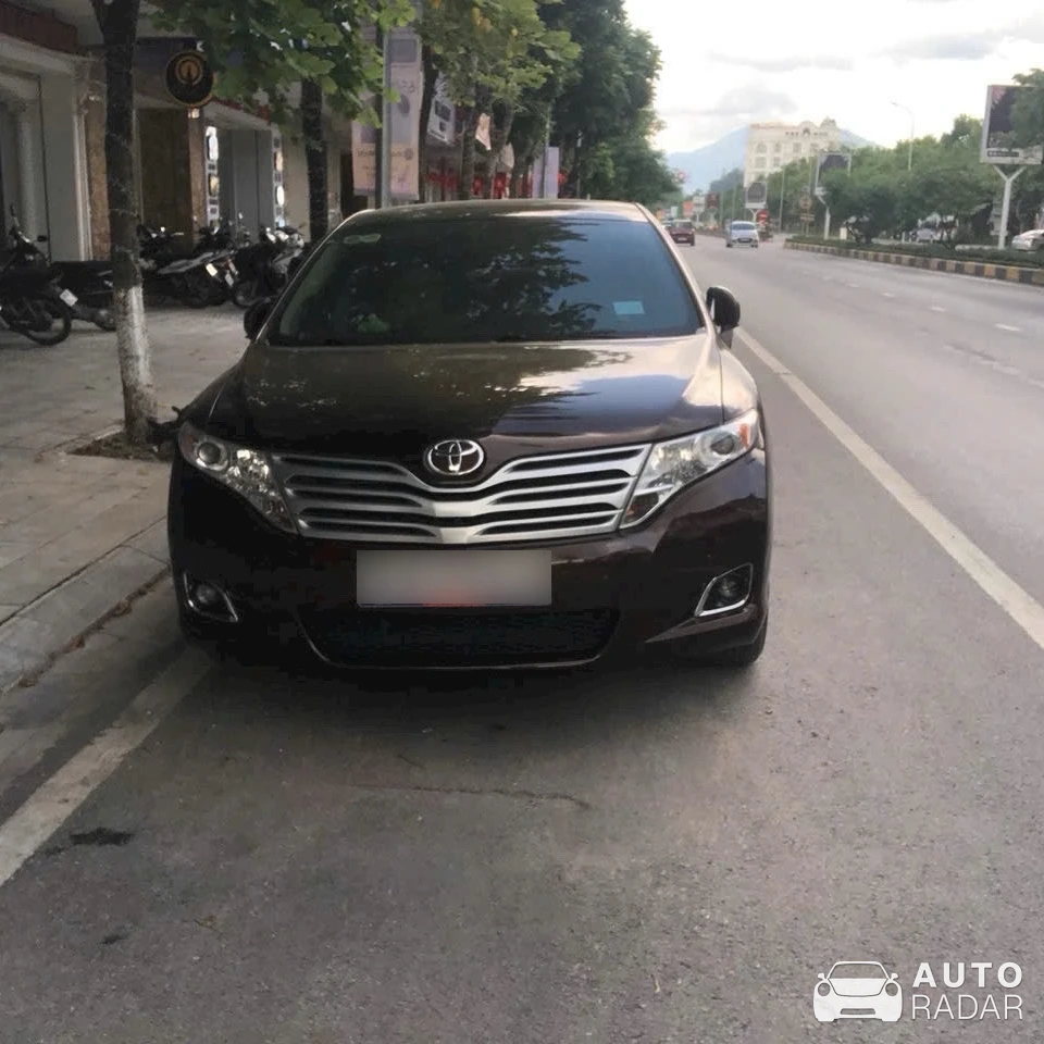Toyota Venza spotted in Thành phố Vĩnh Yên