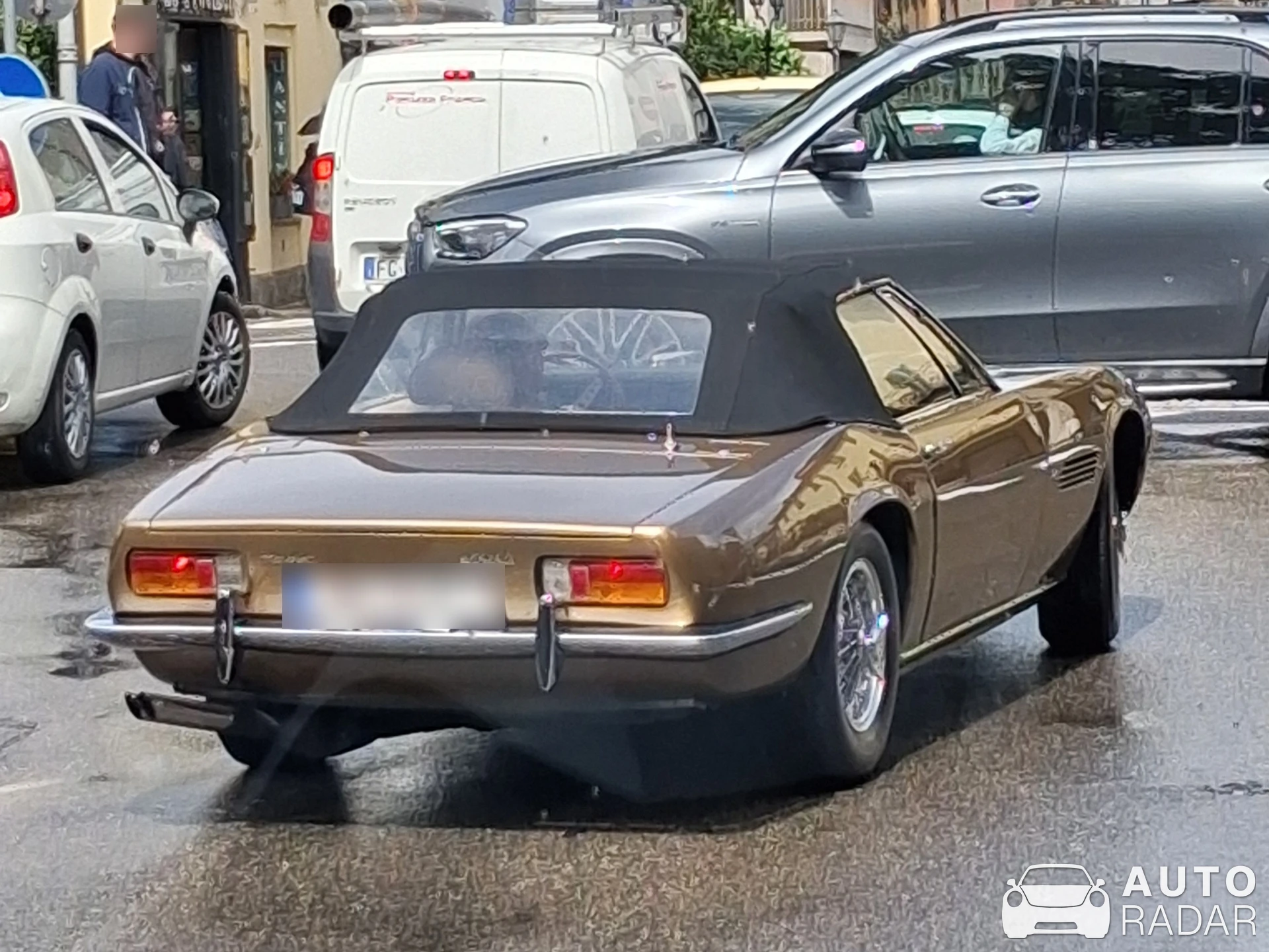 Maserati Ghibli Spyder spotted in Cernobbio