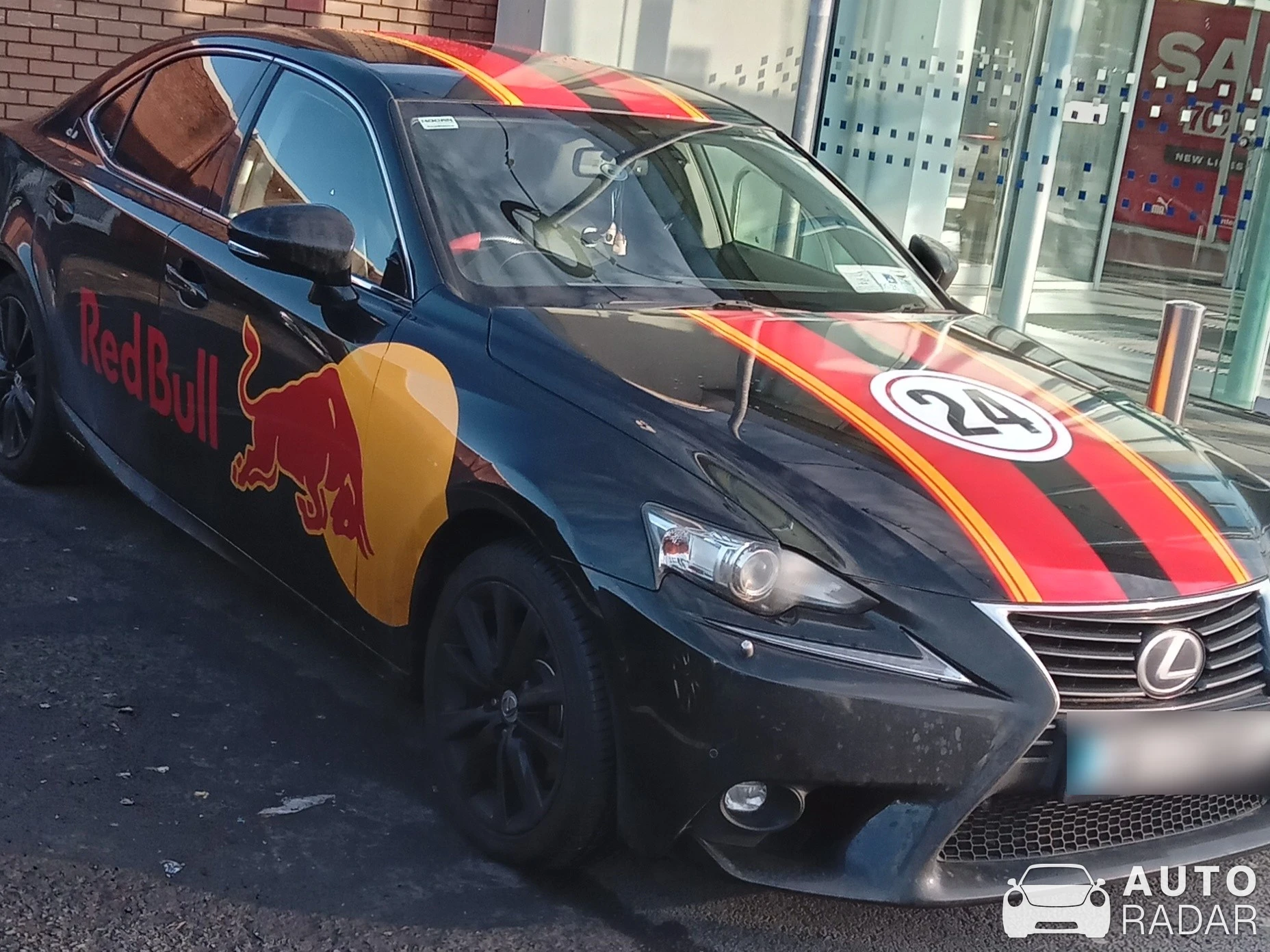 Lexus IS 300h spotted in Lea