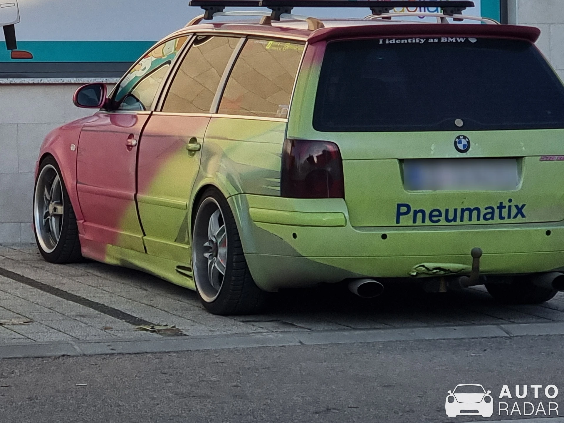 Volkswagen Passat B3 spotted in Zadar, Croatia