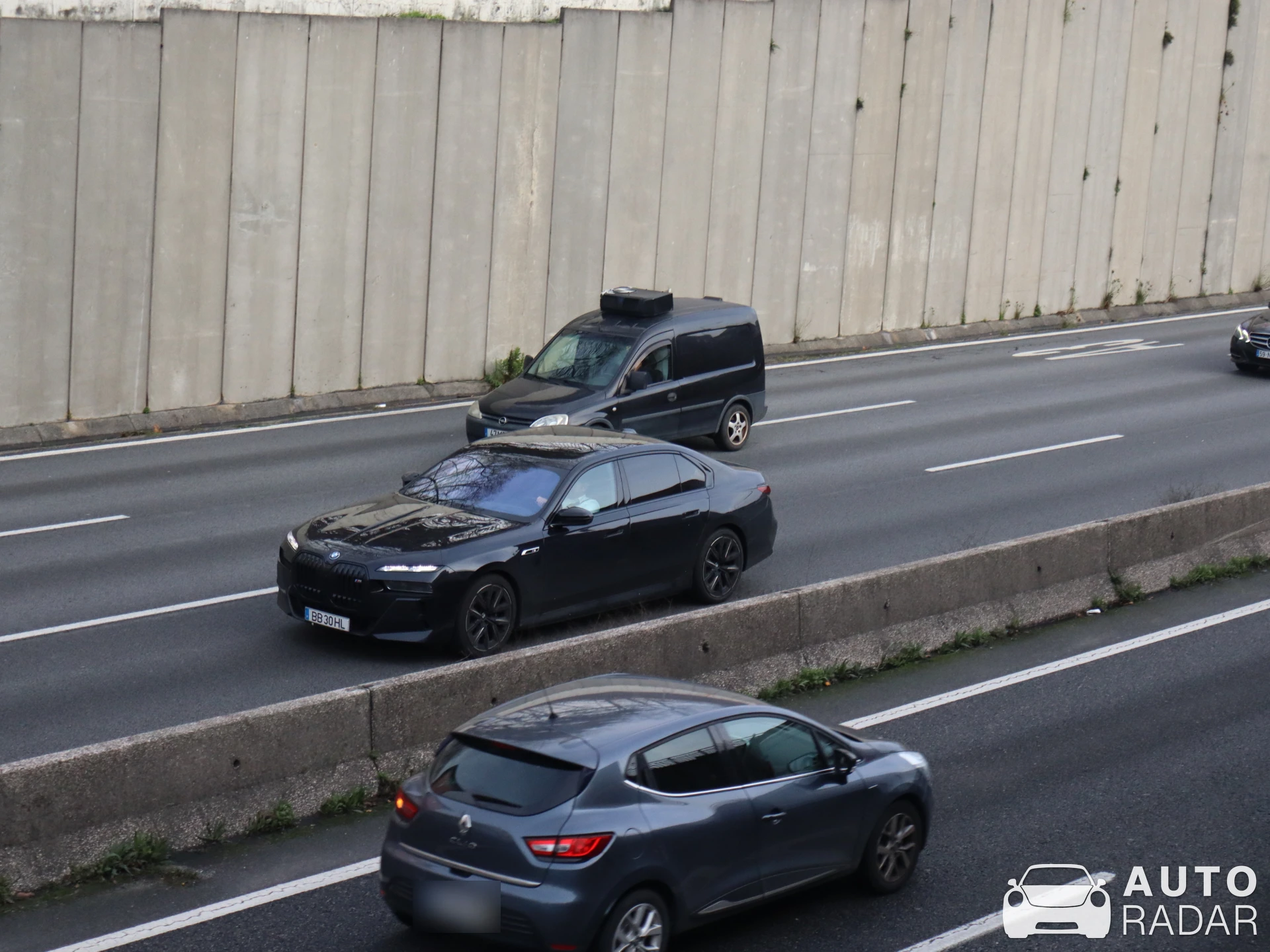 BMW M760e xDrive spotted in Porto, Portugal