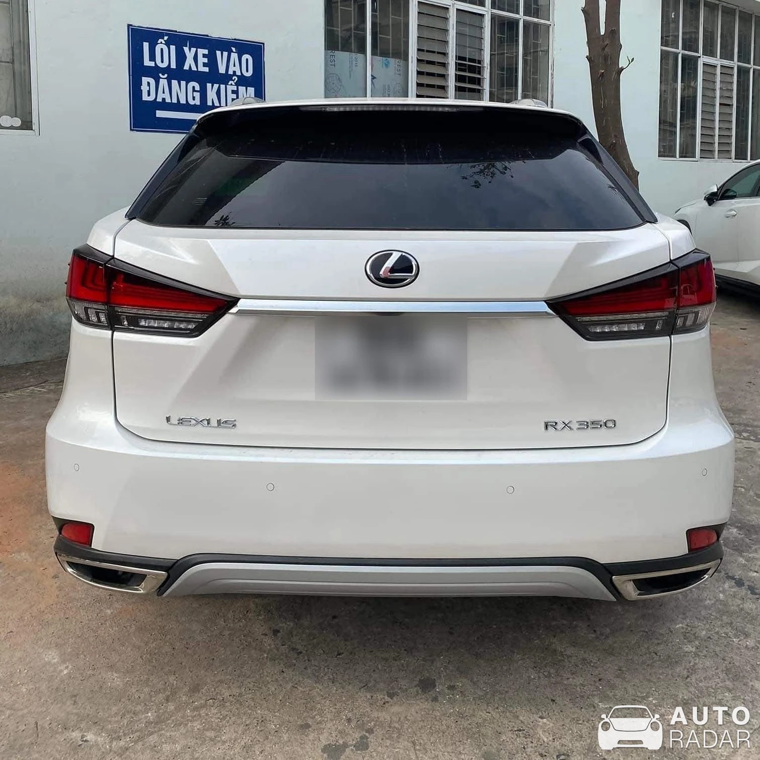 Lexus RX 350 spotted in Phúc Yên, Việt Nam
