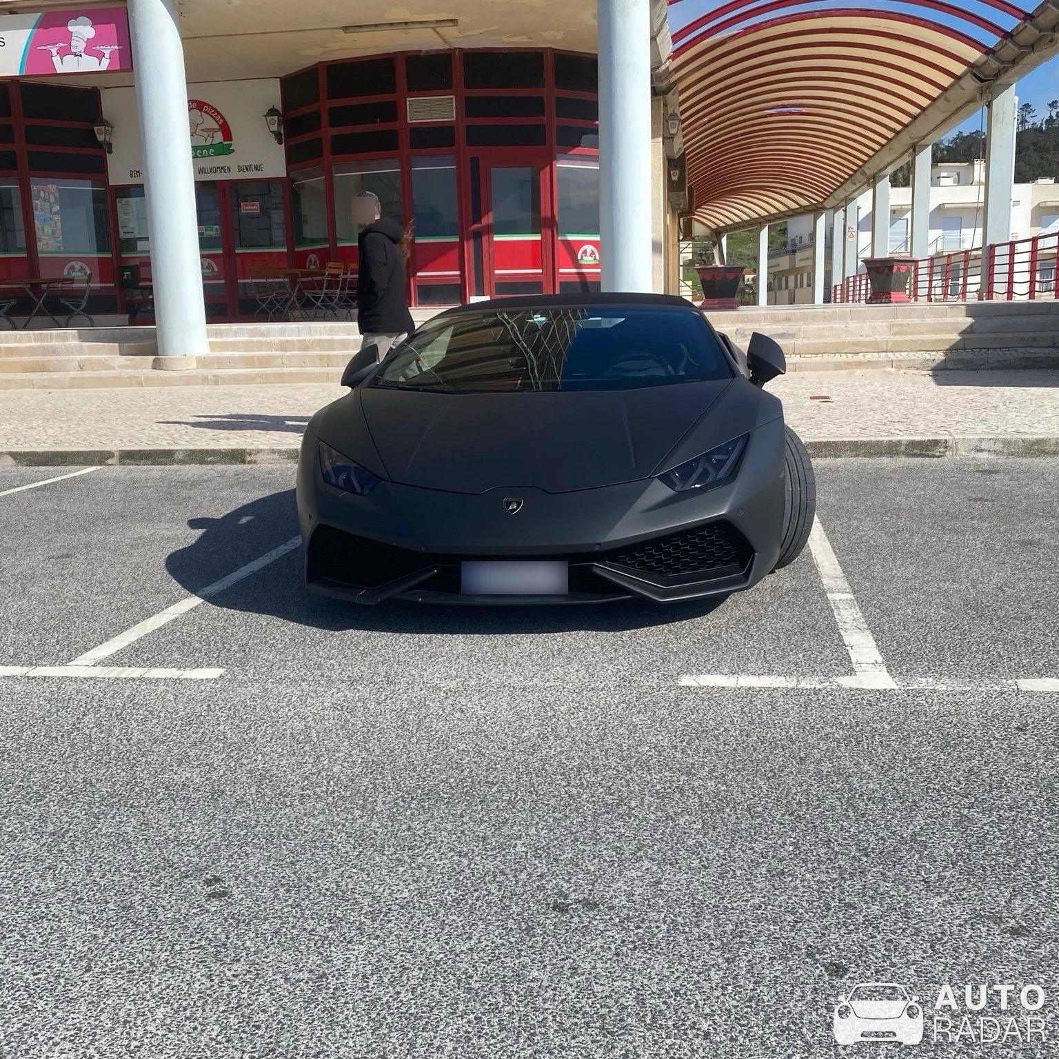 Lamborghini Huracán LP610-4 Spyder spotted in Nazaré