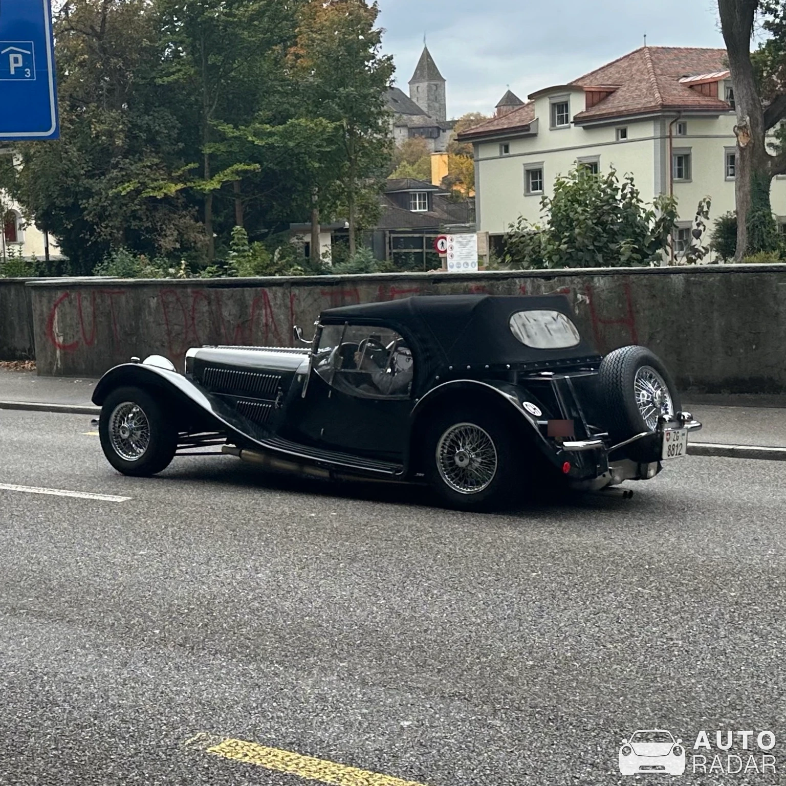 Panther J72 spotted in Rapperswil-Jona