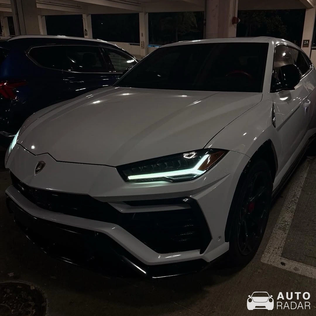Lamborghini Urus spotted in West Midlands, United Kingdom