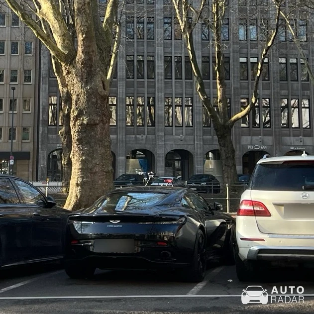 Aston Martin DB11 spotted in Düsseldorf, Deutschland