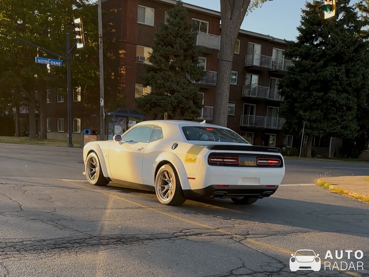 Dodge Challenger Scat Pack Swinger Edition 2023 spotted in Repentigny