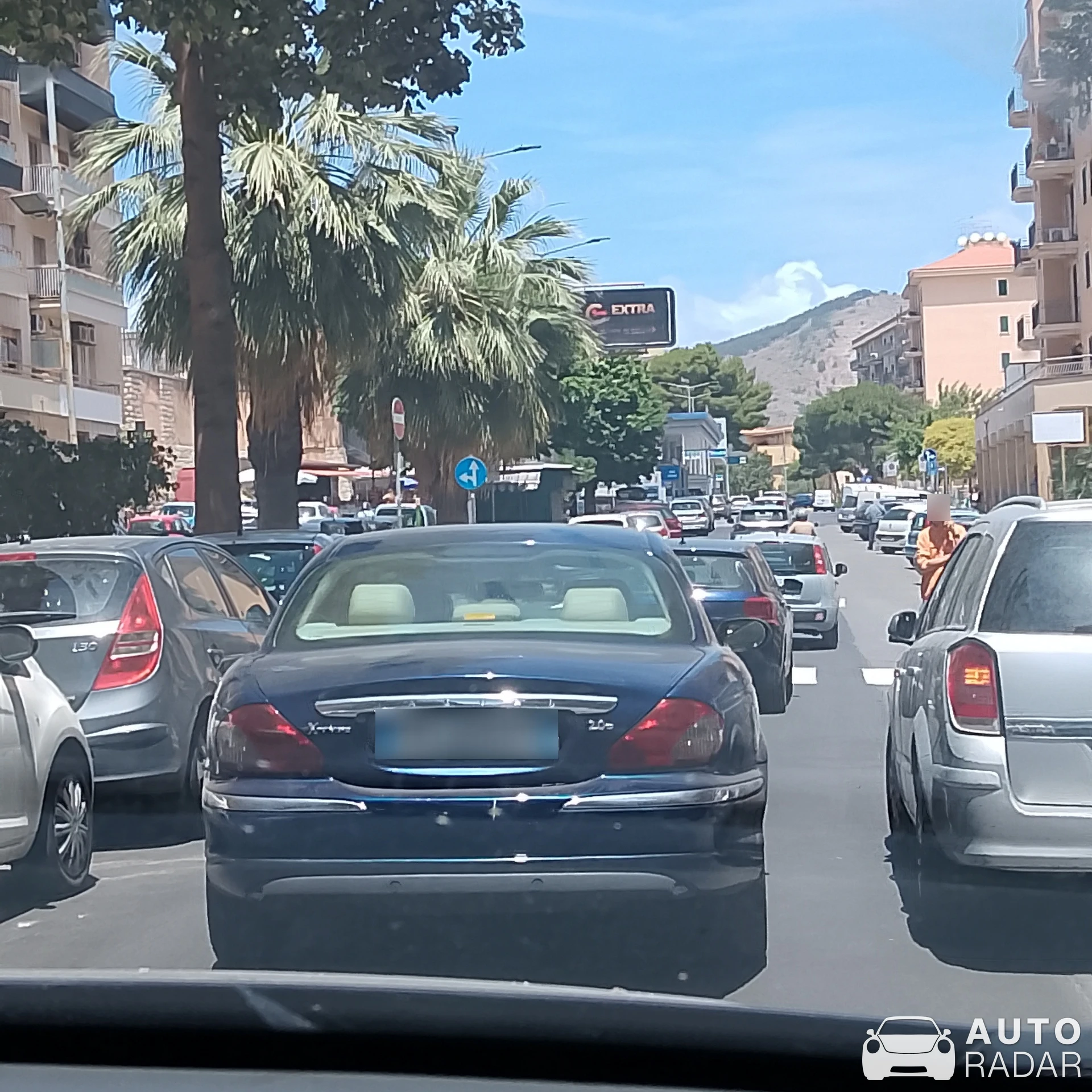 Jaguar X-TYPE spotted in Bagheria
