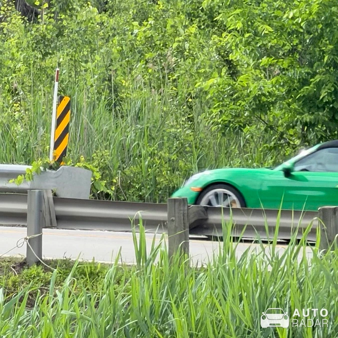 Porsche 718 Spyder RS Weissach spotted in Terrebonne