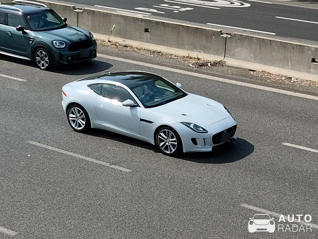 Jaguar F-Type Coupé 2017 spotted in Milano, Italy