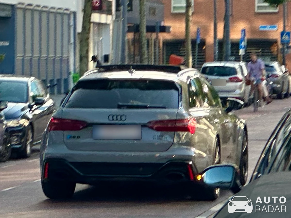 Audi RS6 Avant C8 Eventuri spotted in Rotterdam