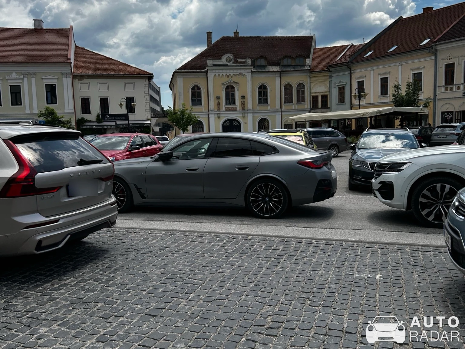 BMW 4 Series G22 Coupé spotted in Rozsnyó