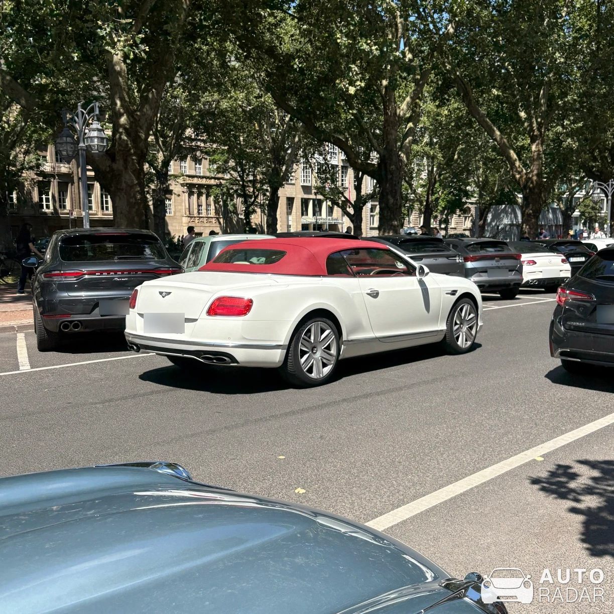 Bentley Continental GTC V8 spotted in Düsseldorf