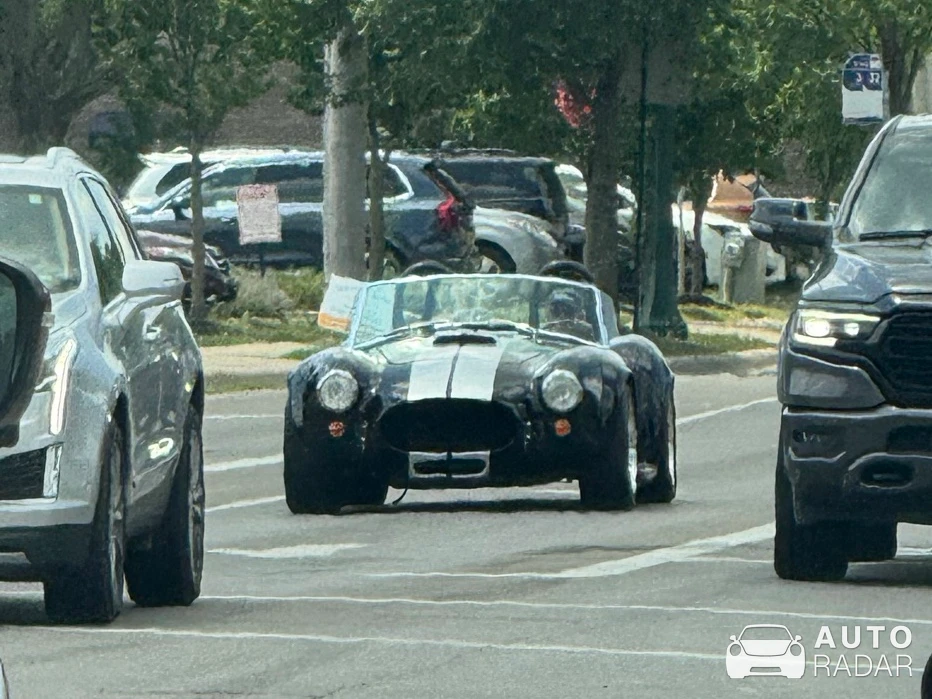 Shelby Cobra 427 Replica spotted in Upper Arlington