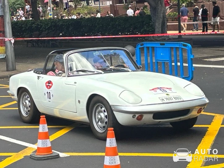 Lotus Elise S2 spotted in San Cristóbal de La Laguna