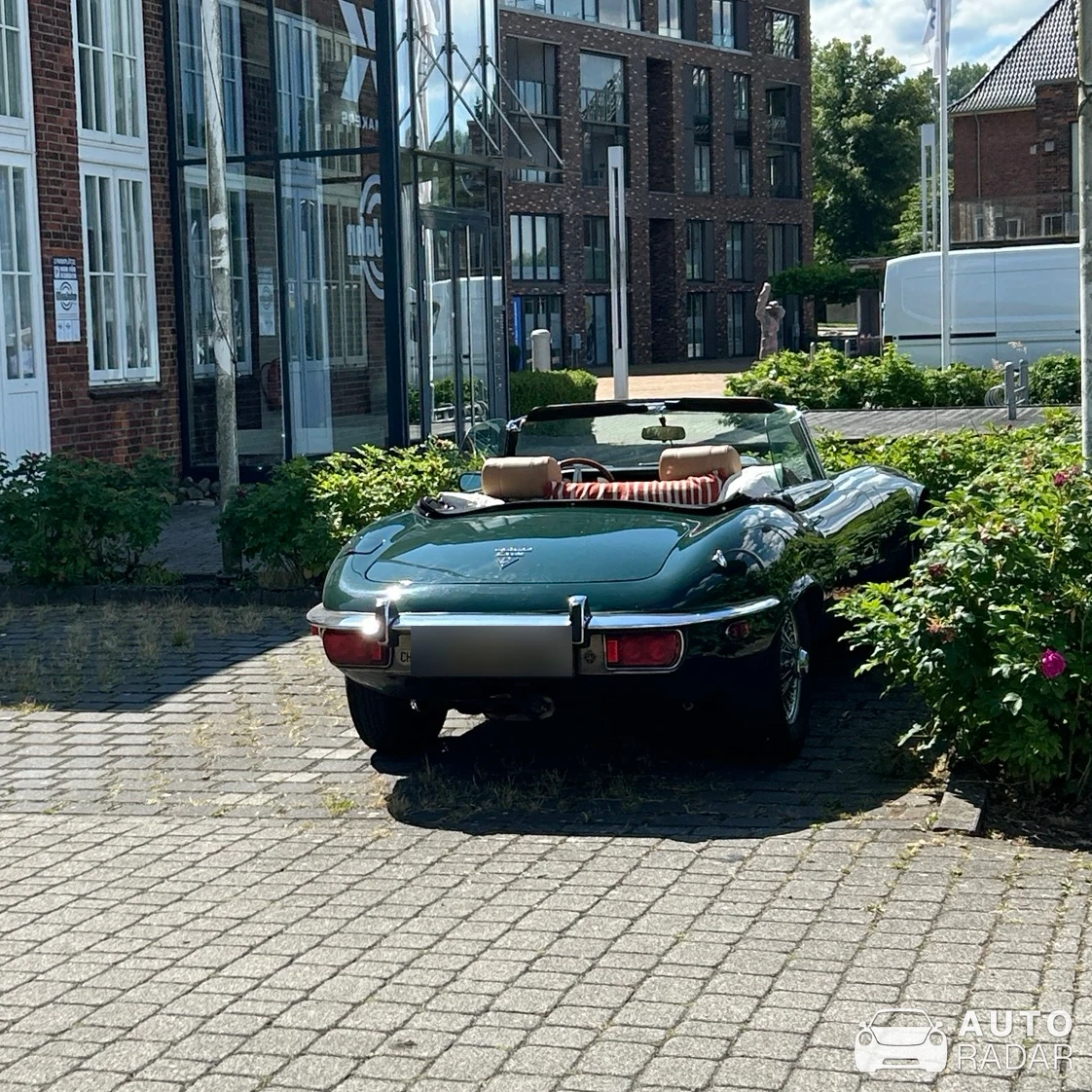 Jaguar E-Type spotted in Flensburg