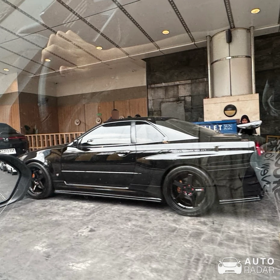 Nissan Skyline R34 GT-R spotted in Medan