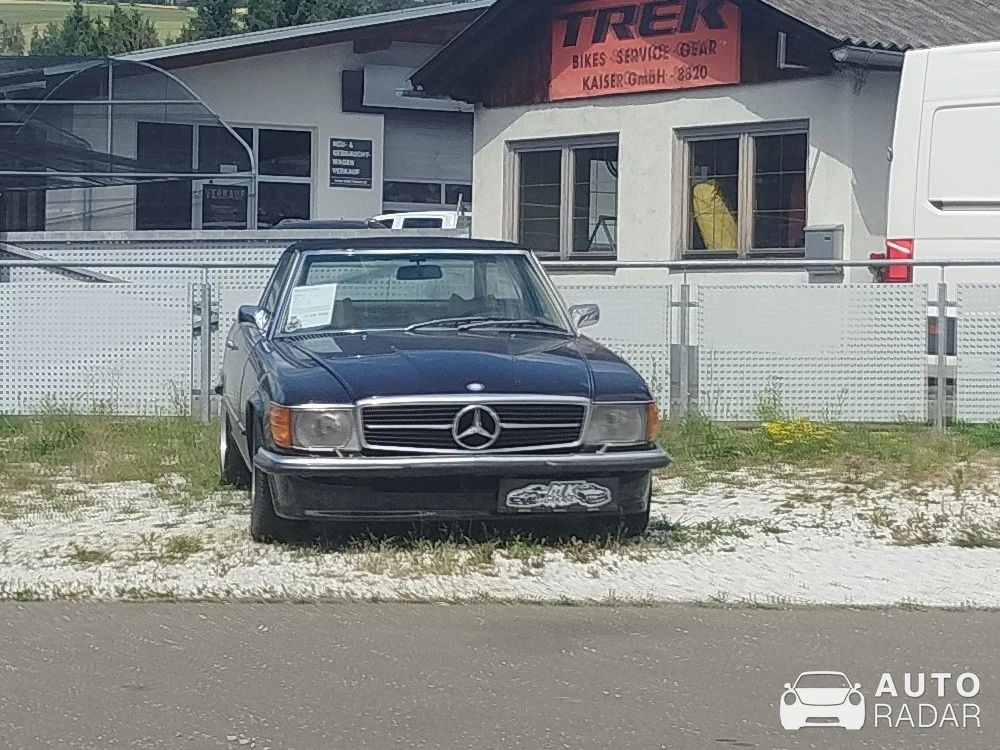 Mercedes-Benz 300SL R107 spotted in Friesach