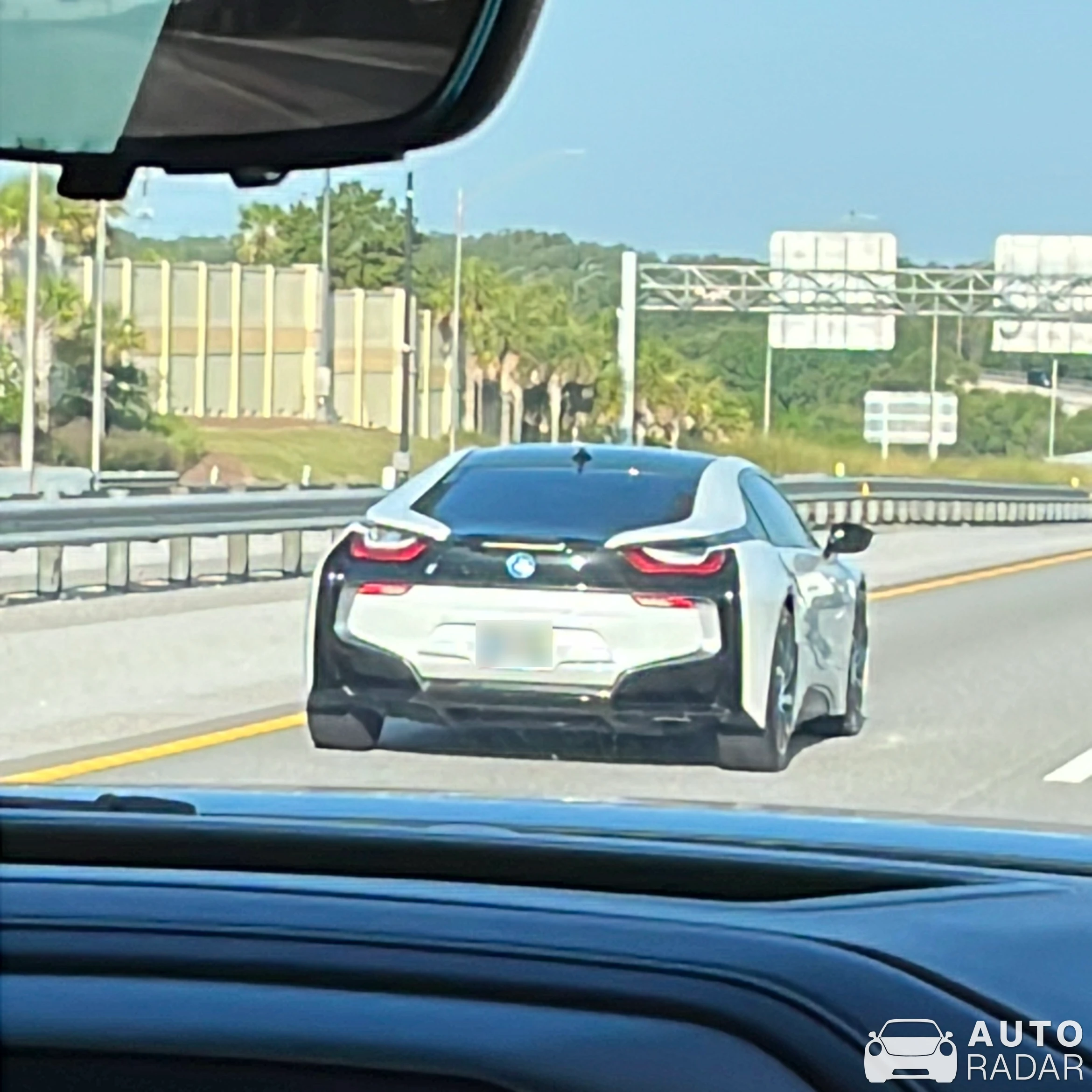 BMW i8 spotted in Bay Lake