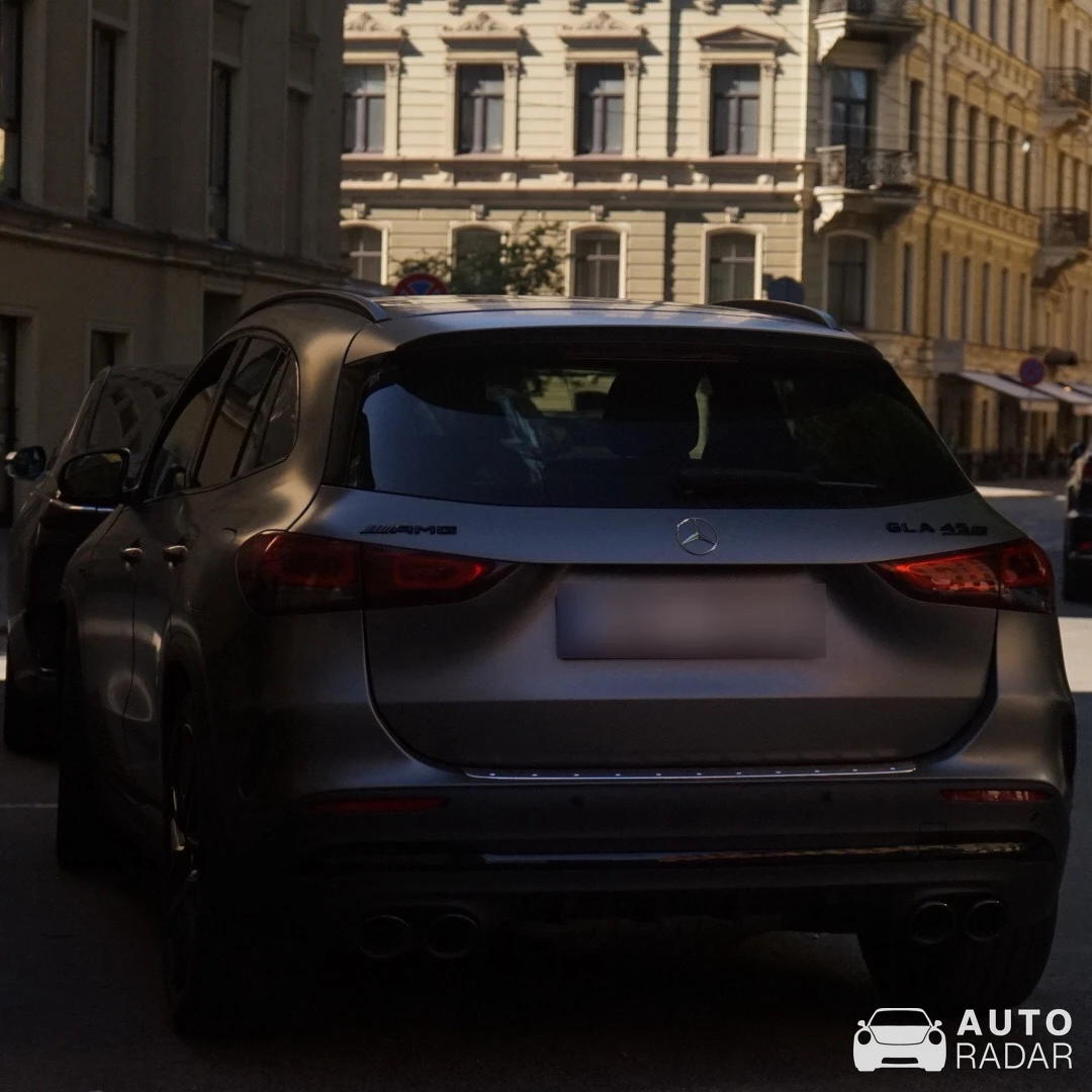 Mercedes-AMG GLA 45 S 4MATIC+ H247 spotted in Riika