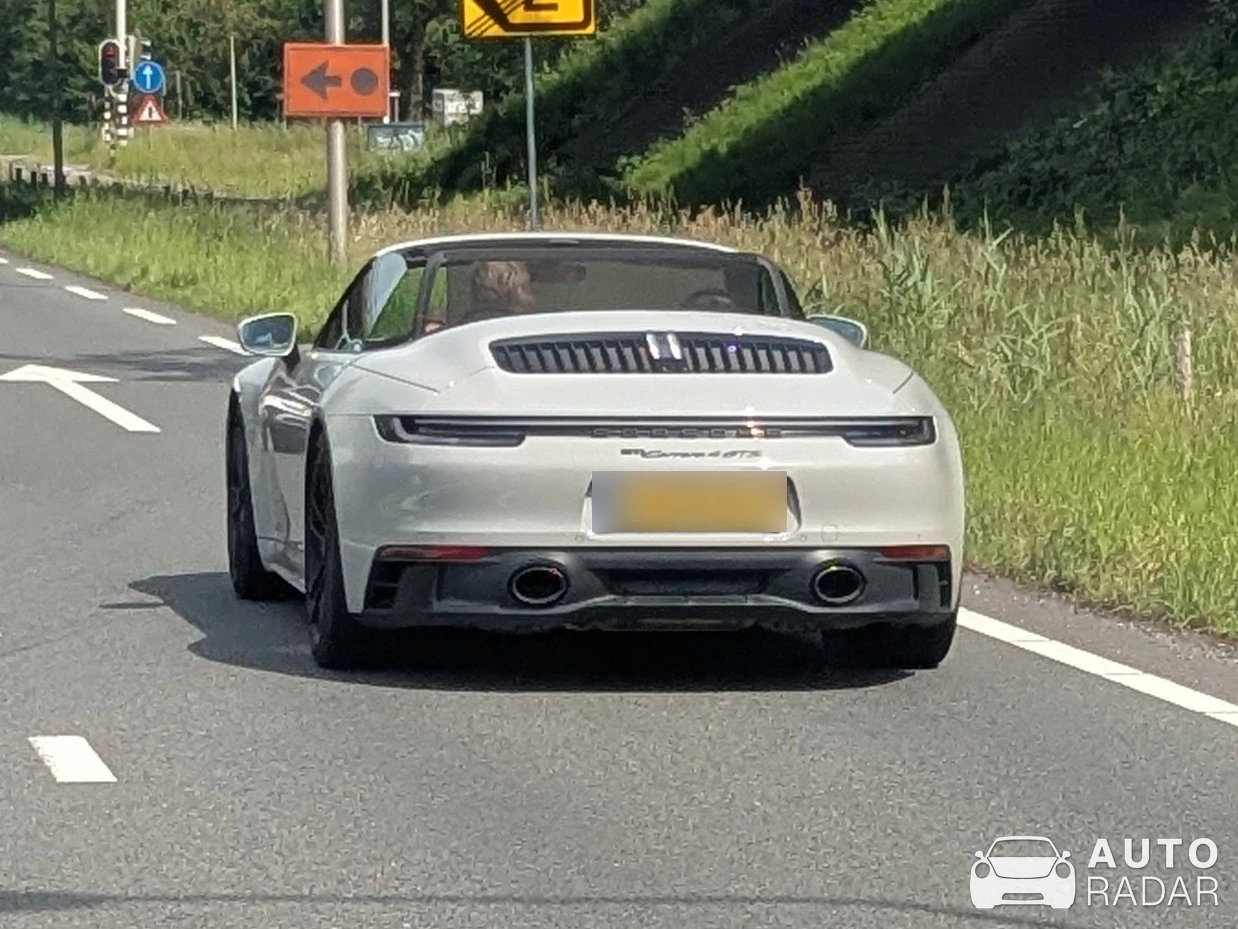 Porsche 992 Carrera 4 GTS Cabriolet MkI spotted in Ambt Delden