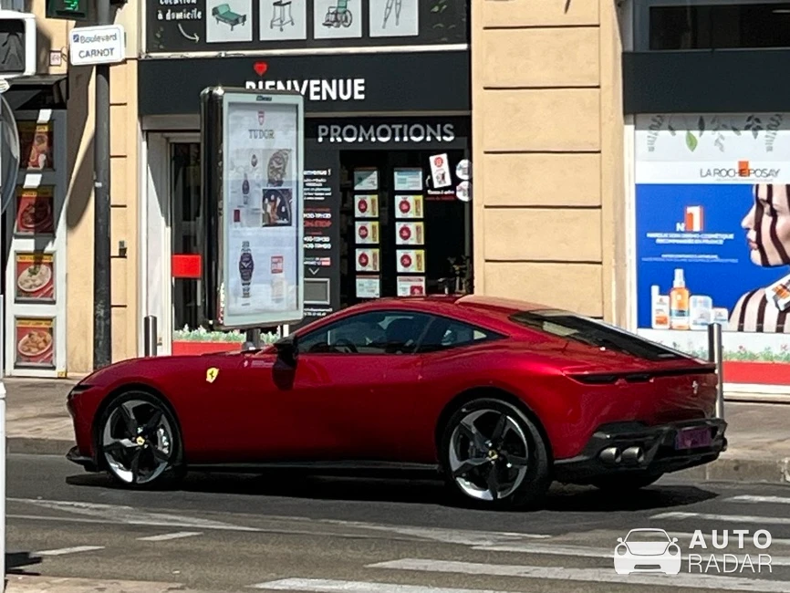 Ferrari Amalfi spotted in Cannes