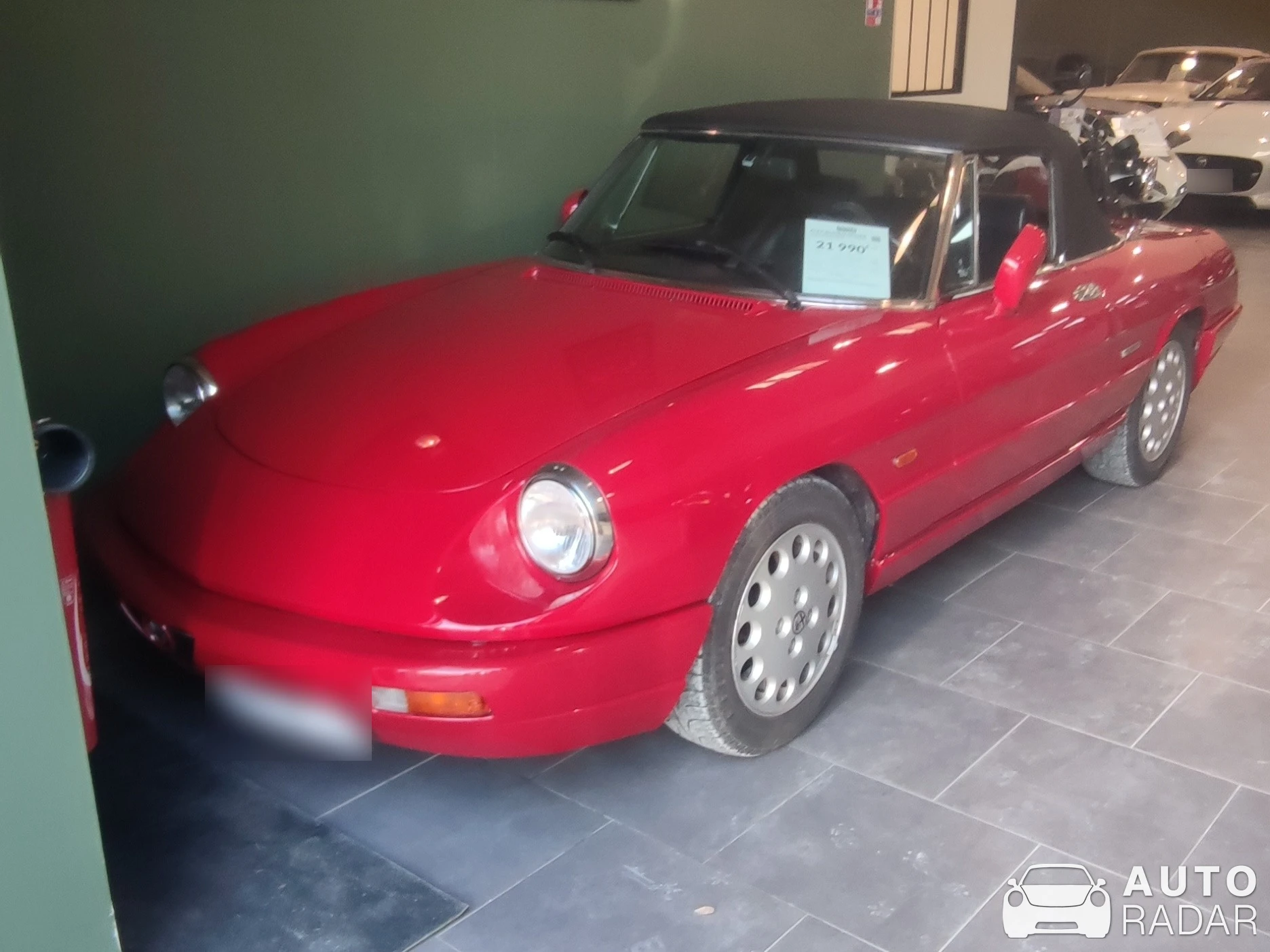Alfa Romeo Spider spotted in Lamanon