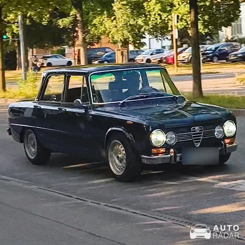 Alfa Romeo Giulia Super 1.3 spotted in Weingarten