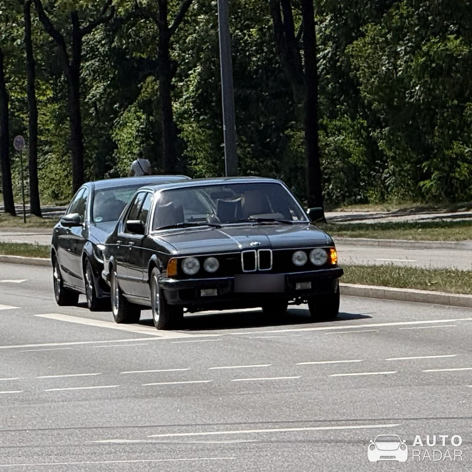 BMW 7 Series E23 spotted in München