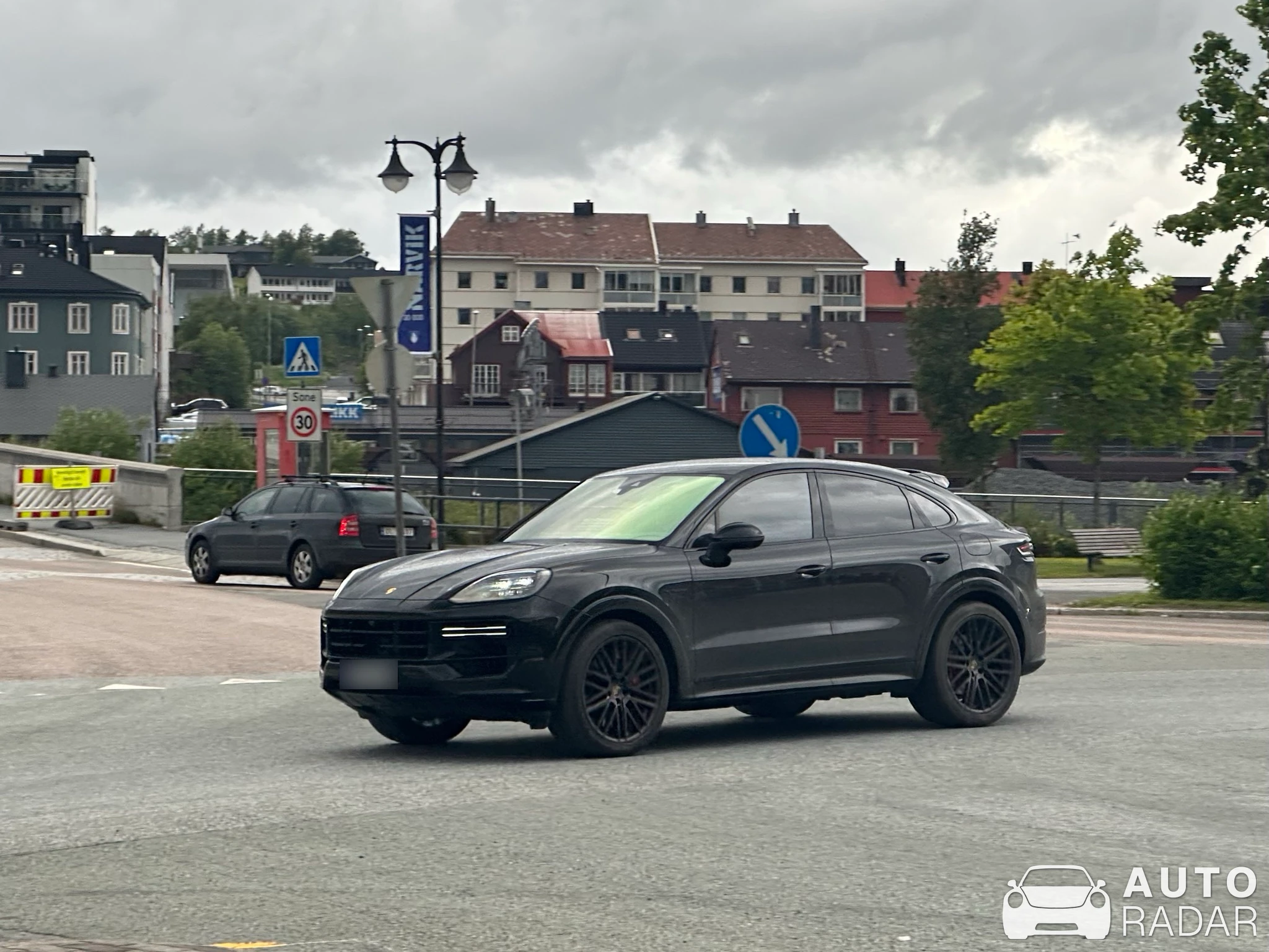 Porsche Cayenne Coupé Turbo E-Hybrid spotted in Narvik