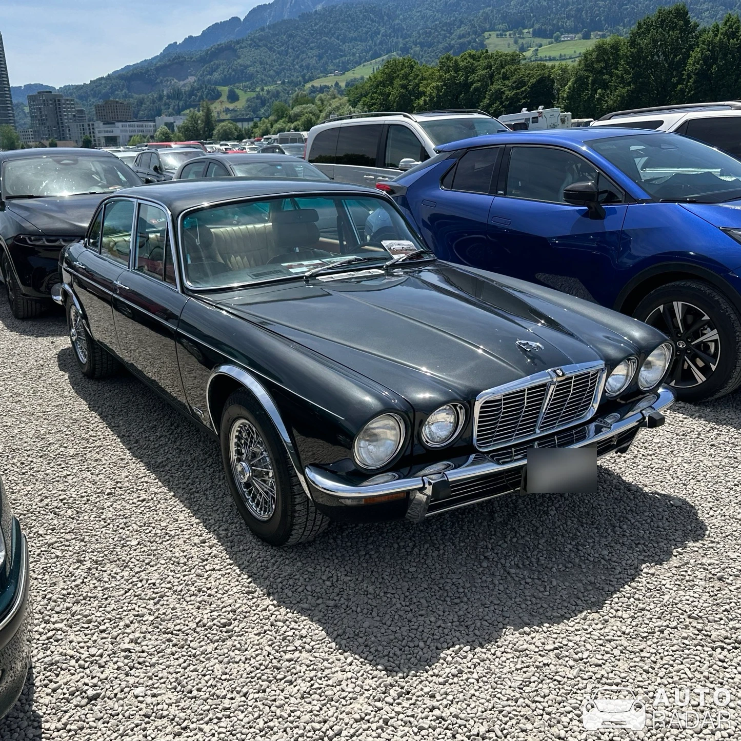 Jaguar XJ12 spotted in Luzern