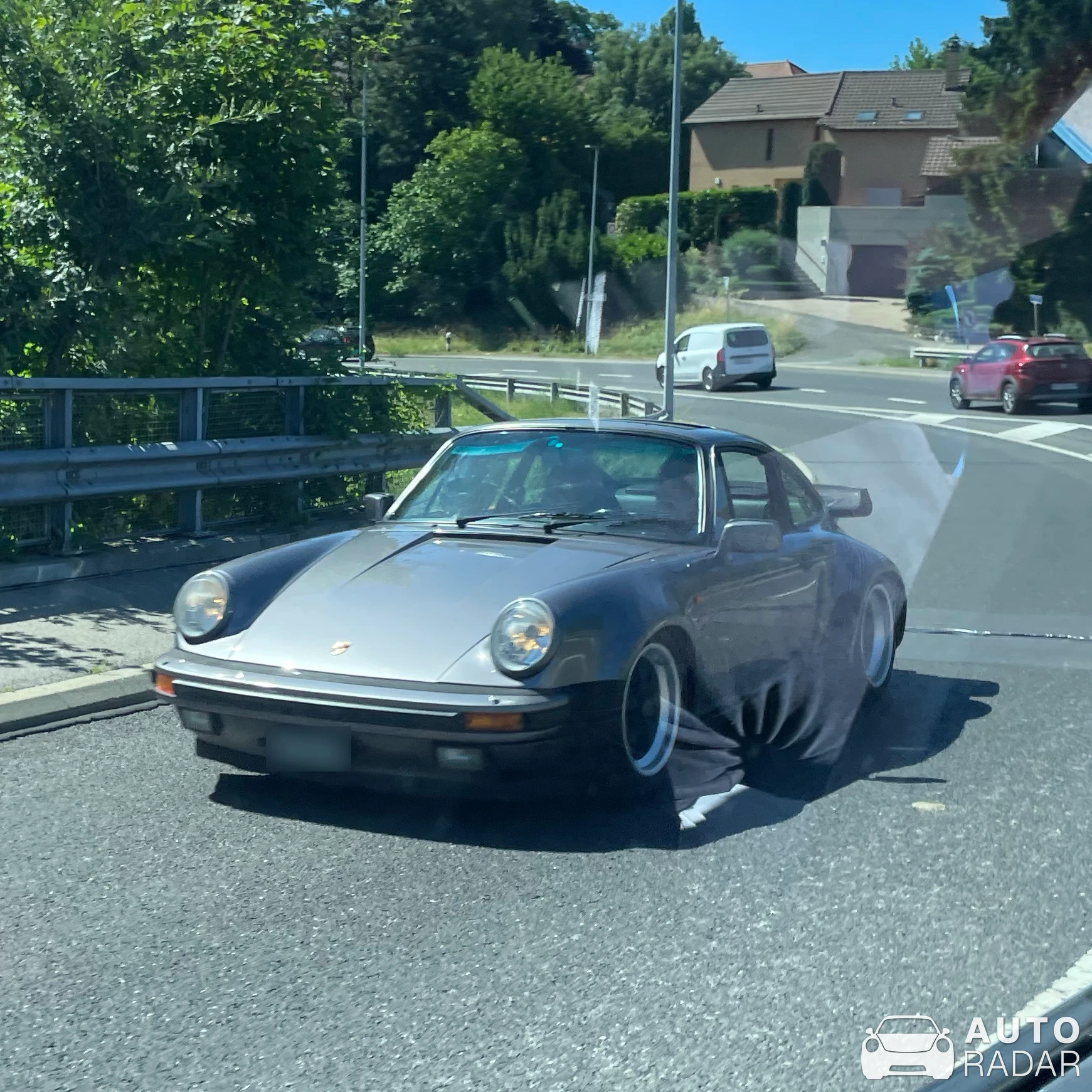 Porsche 930 Turbo spotted in Évian-les-Bains