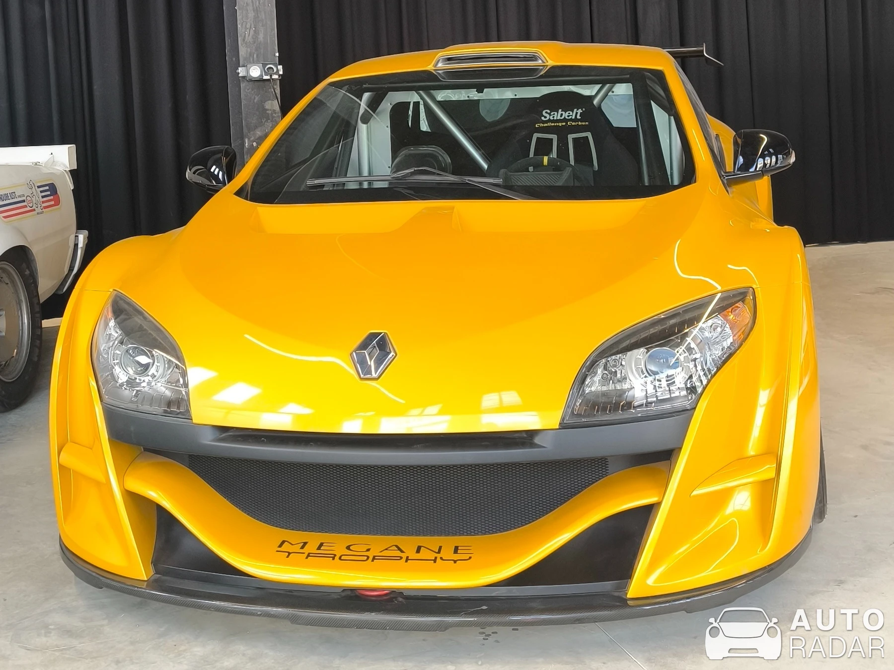Renault Megane spotted in Le Plessis-Pâté