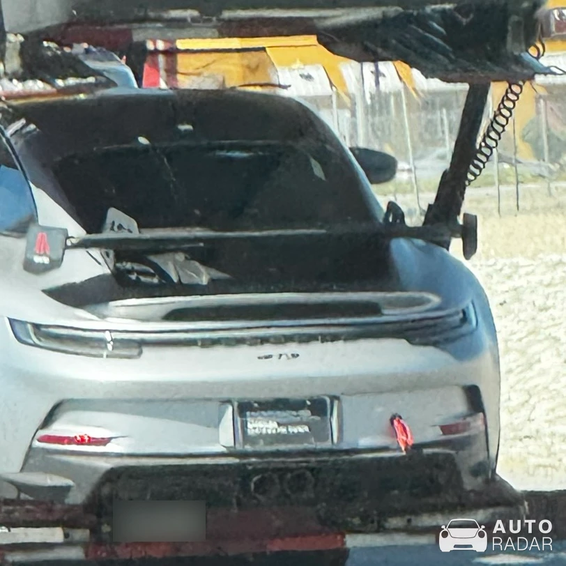 Porsche 992 GT3 MkI spotted in Victorville