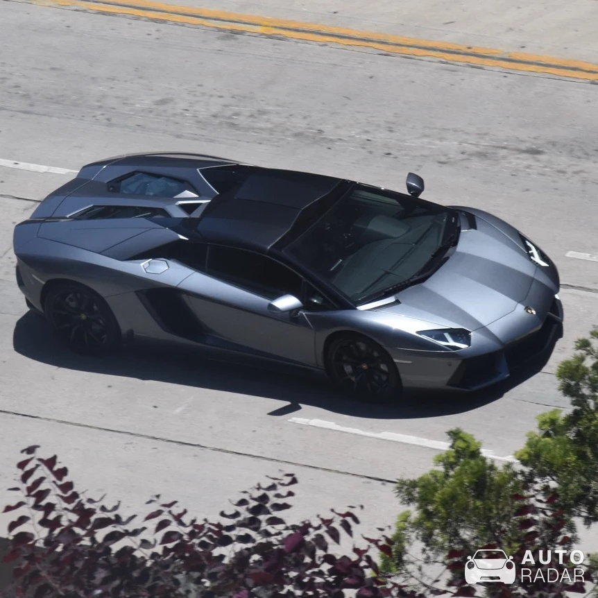 Lamborghini Aventador LP700-4 Roadster spotted in Los Angeles