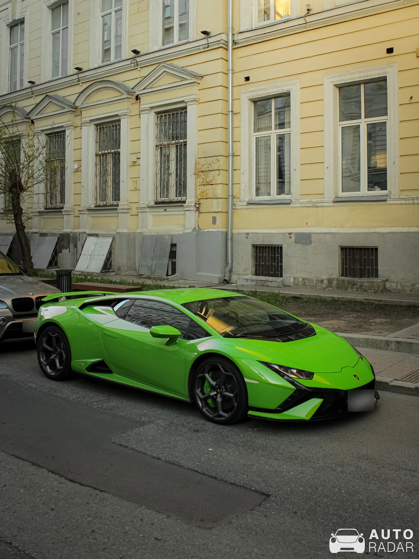 Lamborghini Huracán LP640-2 Tecnica spotted in Moscow