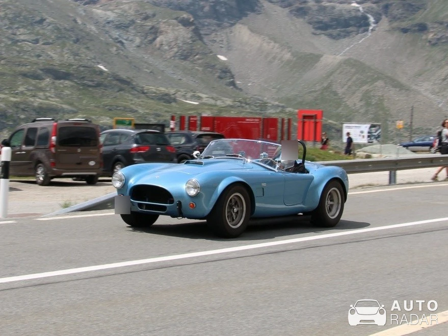 Shelby Cobra 427 Replica spotted in Ospizio Bernina